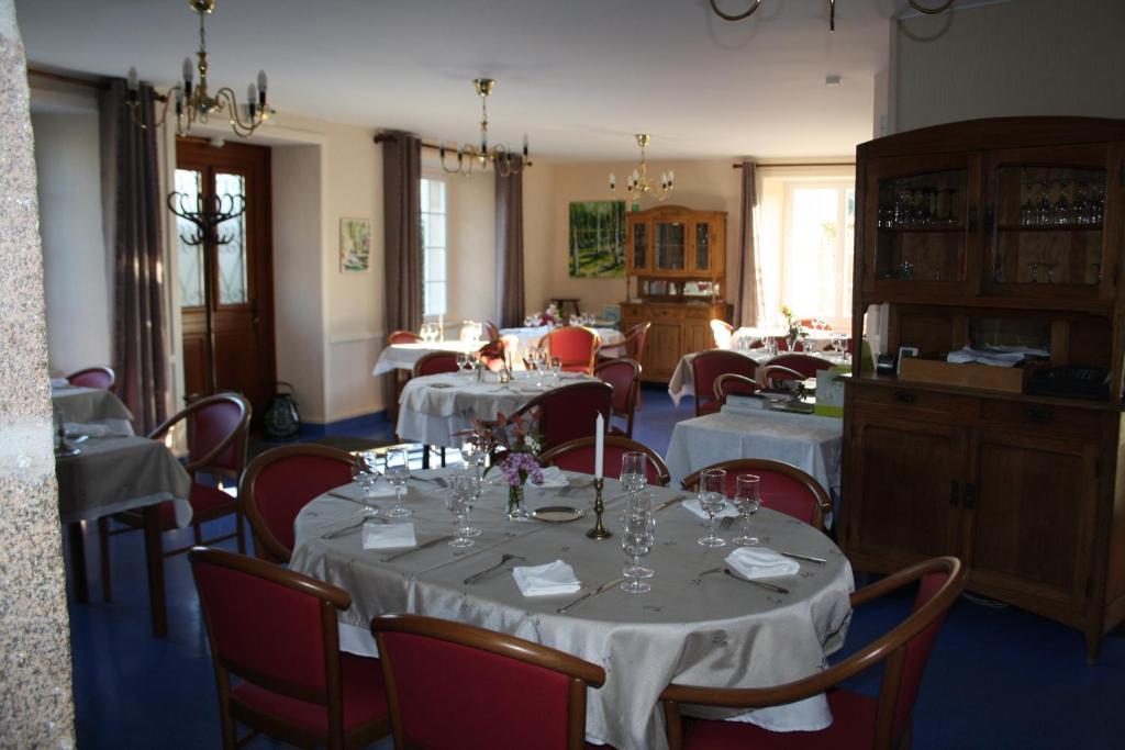 Auberge De Saint Julien Aux Bois Екстер'єр фото