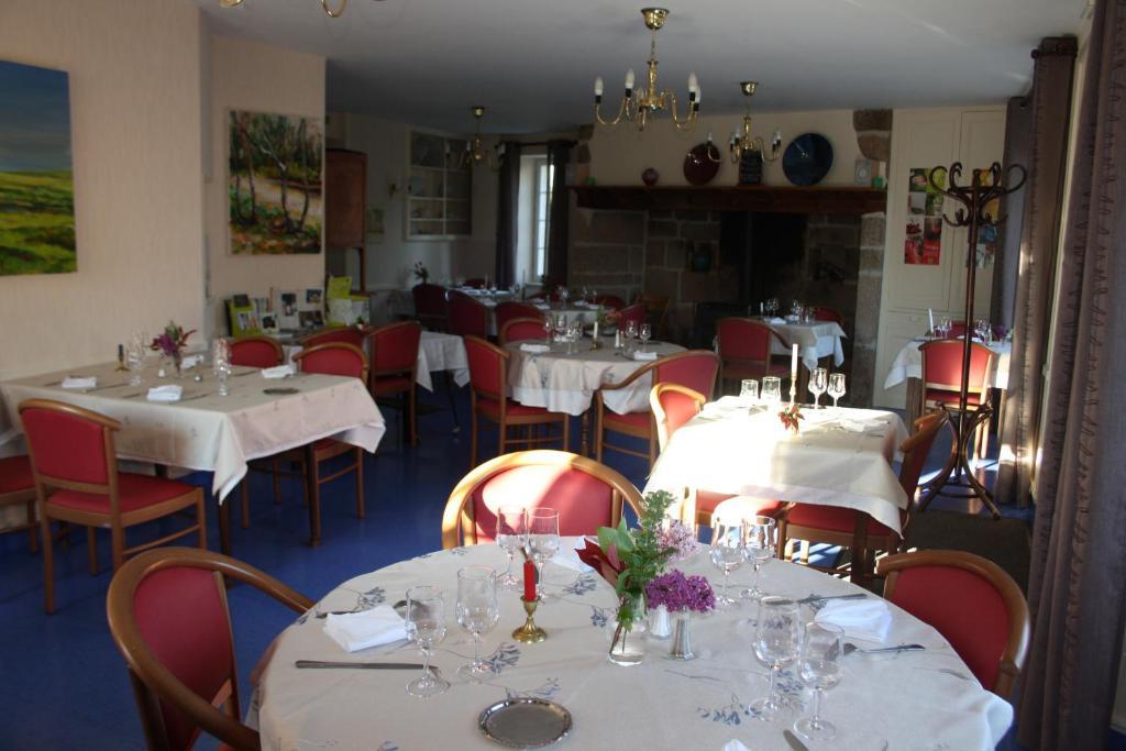 Auberge De Saint Julien Aux Bois Екстер'єр фото