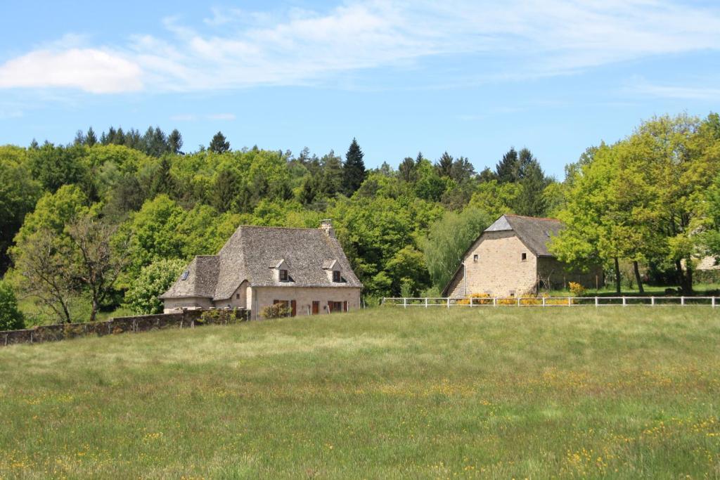 Auberge De Saint Julien Aux Bois Екстер'єр фото